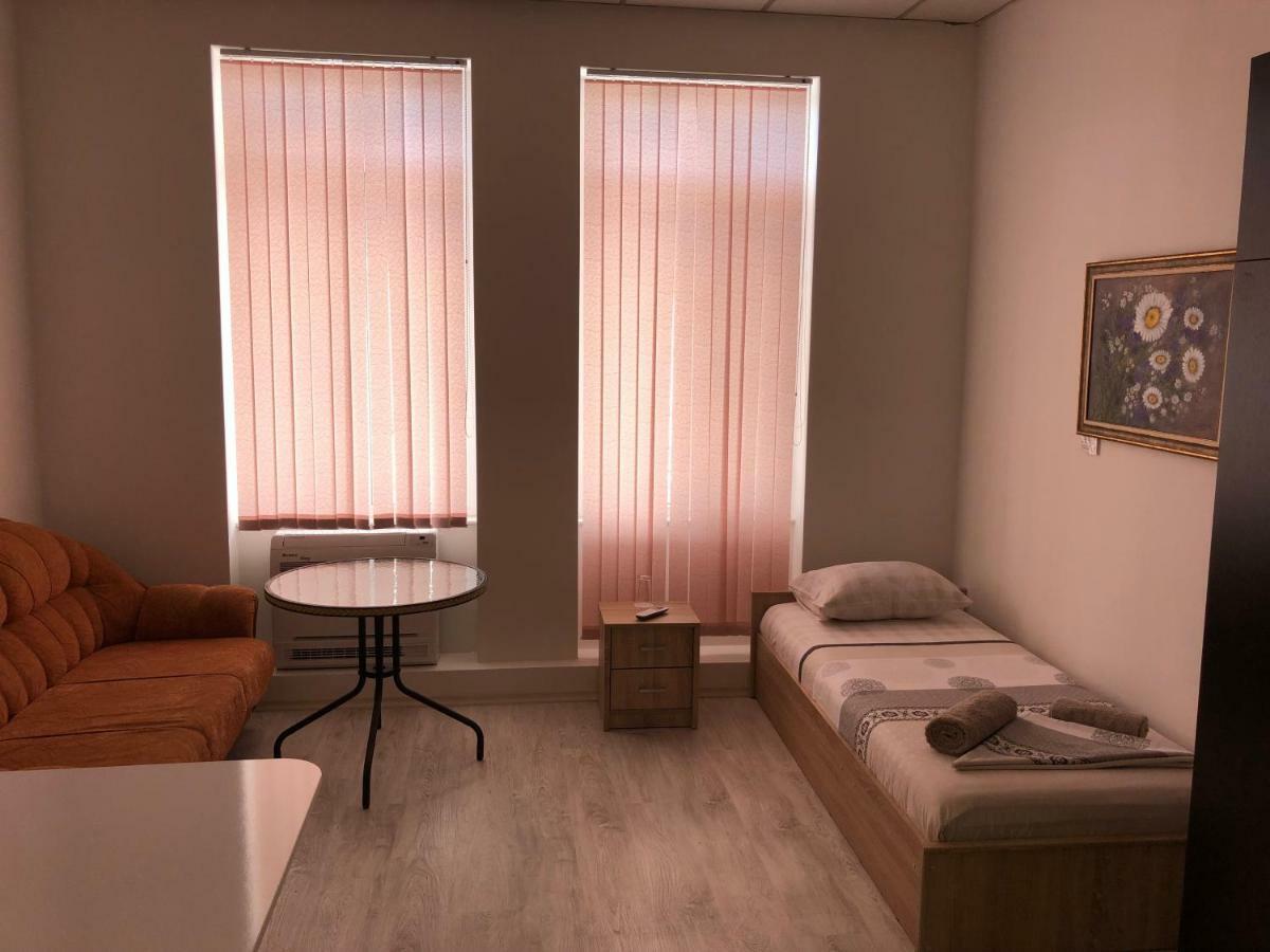 Guest Rooms Opera Пловдив Экстерьер фото