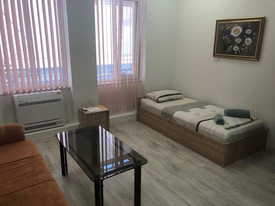 Guest Rooms Opera Пловдив Экстерьер фото